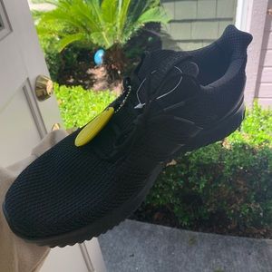 Men’s adidas cloudfoam ULTIMATE size 10 1/2